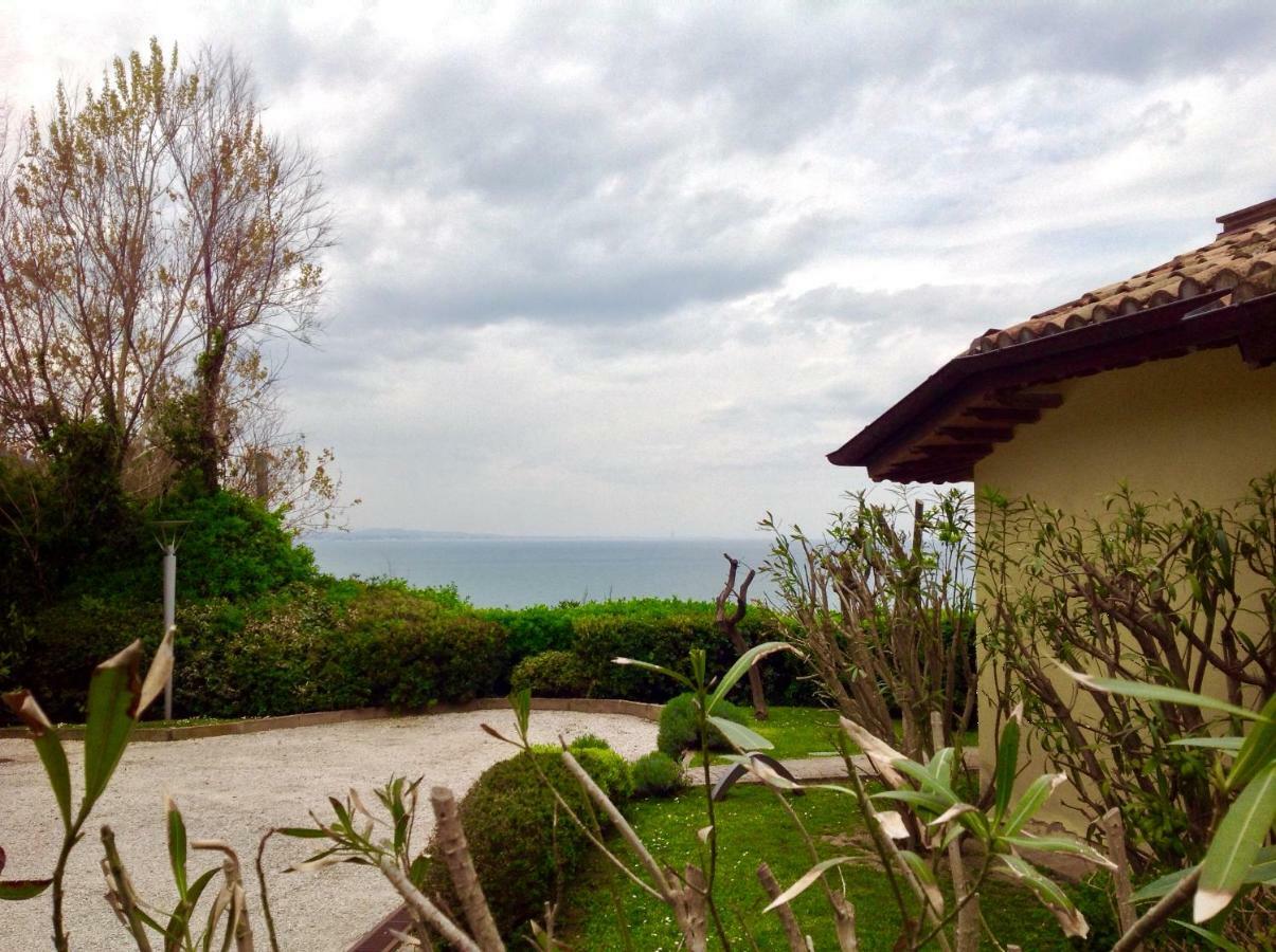 Residence Baia Vallugola Castel di Mezzo Ngoại thất bức ảnh